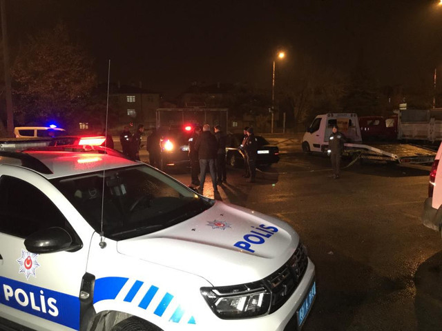 Konya'da otoparkta şüpheli ölüm! Cansız bedeni arka koltukta bulundu - Resim: 0