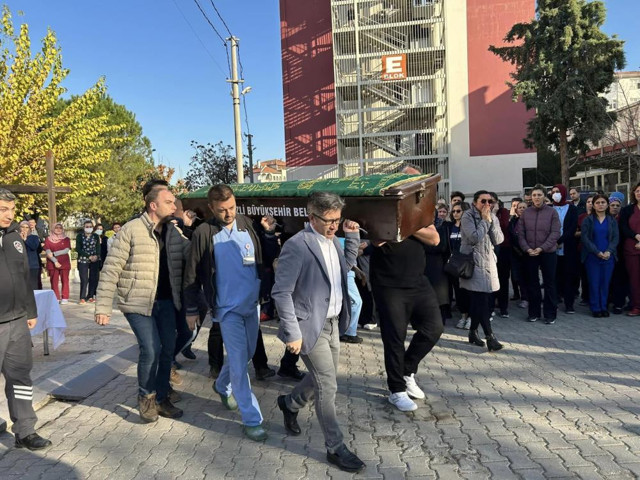 Hemşire eşini çocuklarının yanında defalarca bıçaklayarak öldürdü! Kendini ihbar etti: Şok detaylar ortaya çıktı! - Resim: 2