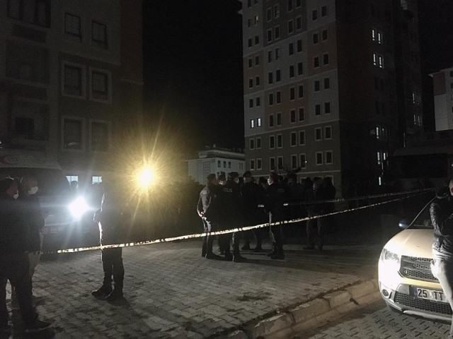 Erzurum'daki vahşette kan donduran detaylar! Hareketsiz kalıncaya kadar boğazını kesmiş, bıçak kırılınca... - Resim: 3