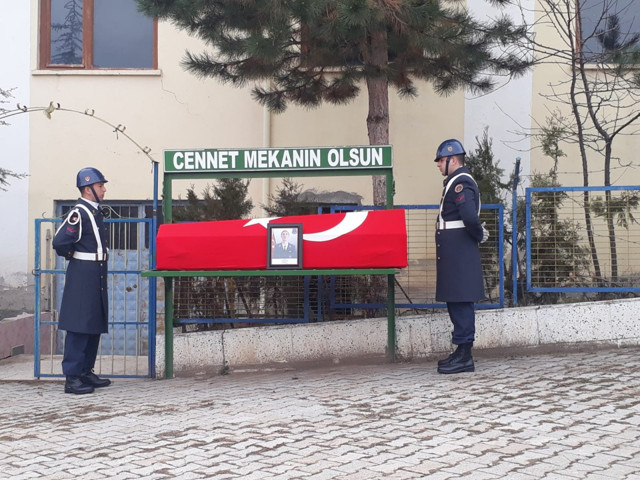 Suriye'de görevdeyken öğrendi, uzman çavuş 27 yaşında vefat etti - Resim: 1