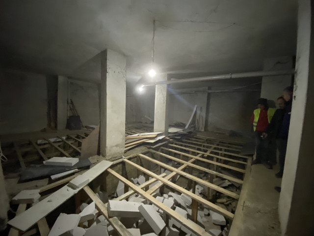 İstanbul'da zeminden kaçak kat indi ifadesi şoke etti! Zarardaymış! - Resim: 0