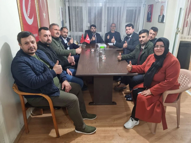 Yeniden Refah'ta 'kadın erkek yan yana oturamaz' kavgası! "Kurtardık mı İslamiyet'i? - Resim: 1