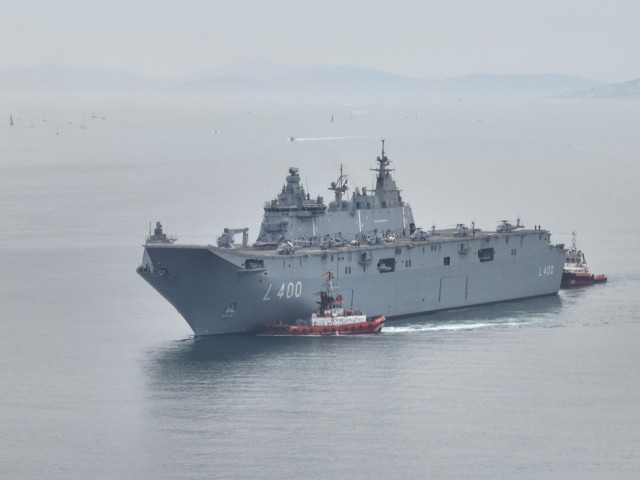 TCG Anadolu Sarayburnu'na yanaştı o anlar dron ile görüntülendi - Resim: 0