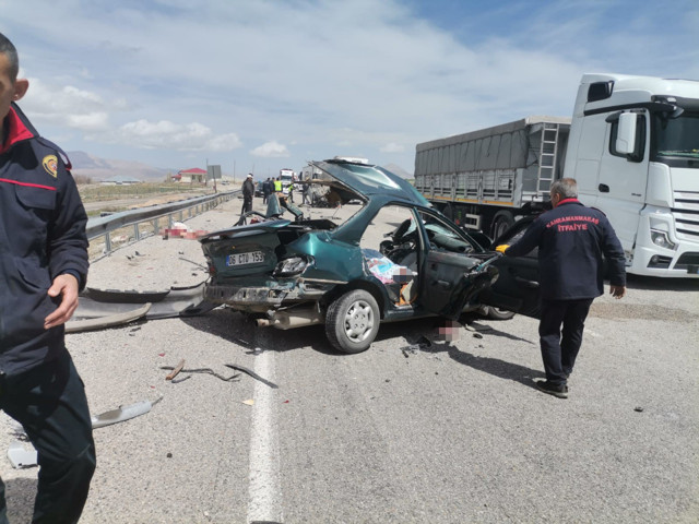 Kahramanmaraş'ta bir aile kazada yok oldu! Yola atlayan köpek neden oldu - Resim: 0