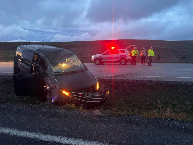 CHP Sivas Milletvekili Ulaş Karasu, trafik kazası geçirdi! İşte son durumu... - Resim: 0