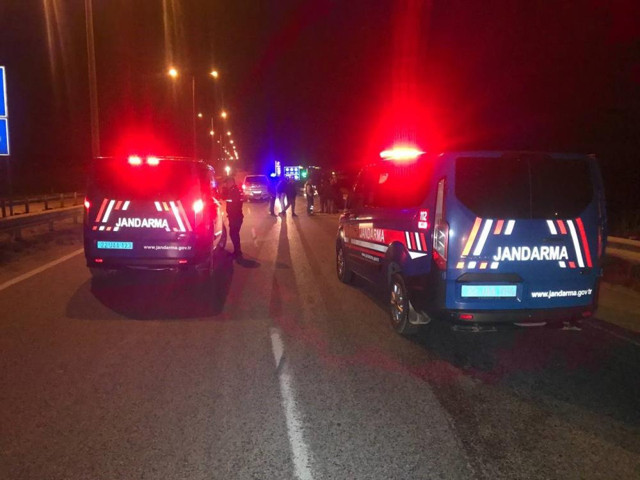 Zincirleme kazada feci ölüm: 78 metre sürüklendi motosiklet bu hale geldi! - Resim: 4