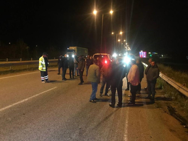 Zincirleme kazada feci ölüm: 78 metre sürüklendi motosiklet bu hale geldi! - Resim: 3