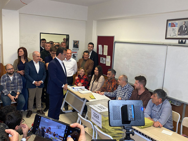 İBB Başkanı Ekrem İmamoğlu oyunu kullandı! "Sonucun demokratik bir biçimde karşılandığı bir gün diliyorum" - Resim: 0