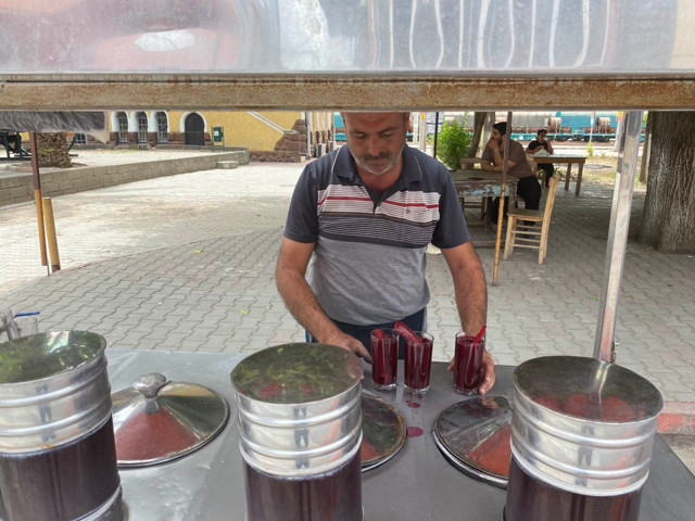 Depremde 'ölü' olarak kayıtlara geçti, 100 bin TL'lik yardım bile yattı - Resim: 0