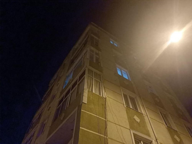 İstanbul'da esrarengiz olay! Yangın çıkan 5 katlı binada ceset bulundu! - Resim: 1