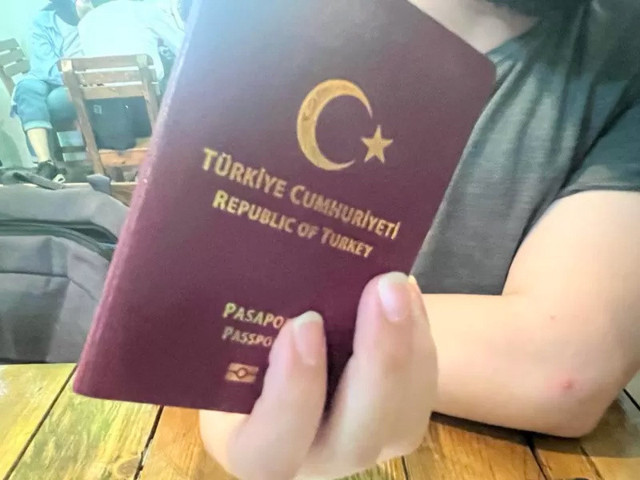 HDP'ye oy veren gençler ülkeyi terketmeyi planlıyor! BBC Türkçe'nin olay Diyarbakır izlenimleri - Resim: 0