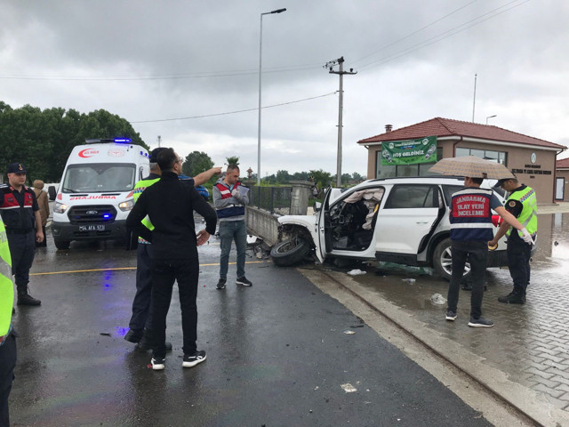 Babalar Günü ölüm günü oldu: Kızını sınava yetiştirmek isterken kazada hayatını kaybetti - Resim: 0