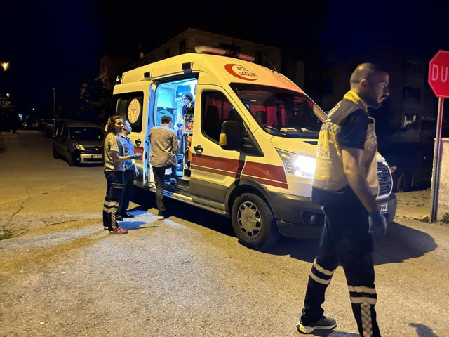 Kayseri'de genç kız dehşet saçtı! Ablasının eşi ile kavga etti: Önüne geleni bıçakladı! - Resim: 1