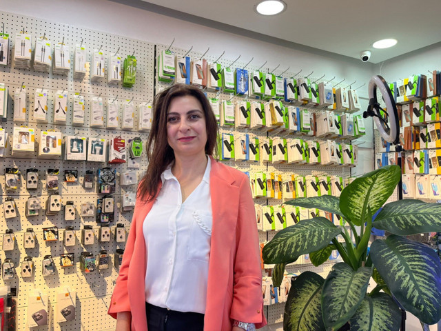 Dershane görevlisi tarafından tehdit edildiğini iddia etti: O yorumları sileceksin - Resim: 0