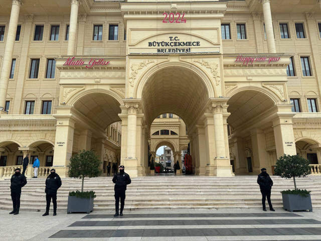 Büyükçekmece Belediyesi'ne rüşvet operasyonu! Çok sayıda gözaltı - Resim: 0