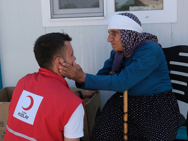 Ramazan bereketi Kızılay’la çoğalıyor! Yardımseverler bayramda Kızılay eliyle destek oluyor - Resim: 3