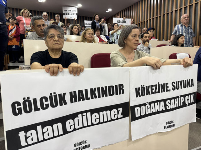 Tanju Özcan'ı eşi protesto etti Özcan'dan karşılık gecikmedi: Bu akşam geç geleceğim eve - Resim: 0