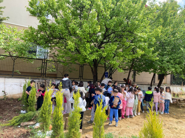 Uşak Üniversitesi öğrencilerinden anlamlı çevre projesi - Resim: 2