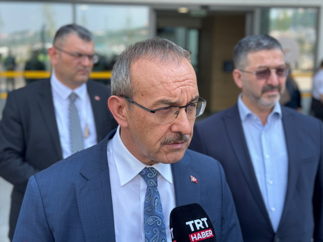 Alper Gezeravcı, Kocaeli'de trafik kazası geçirdi! - Resim: 0