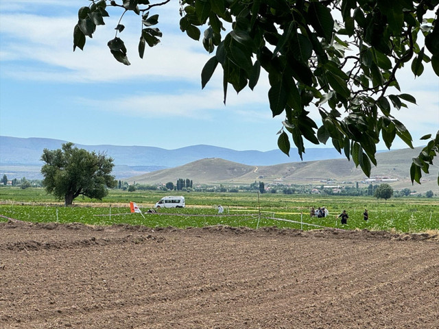 Son dakika! Kayseri'de SF-260D tipi eğitim uçağı kaza kırıma uğradı iki pilot şehit oldu - Resim: 0