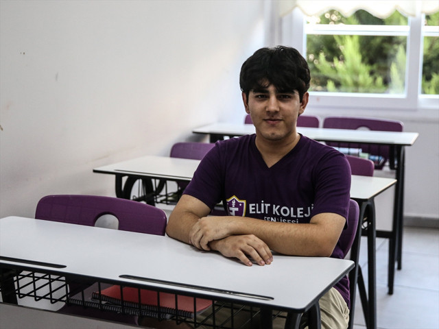 TYT birincisi Süleyman Mete Genç'in hedefi bilgisayar mühendisliği - Resim: 0