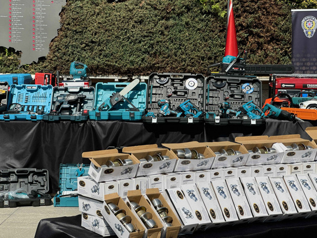 Hepsi İstanbul'da ele geçirildi! Piyasa değerleri 100 milyon lira - Resim: 0