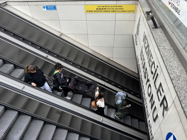 İstanbul'da raylı sistemlerde arızalı asansör ve yürüyen merdiven sorunu sürüyor - Resim: 0