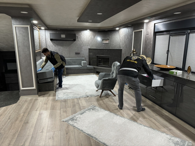 Gurbetçi kadınlara dolandırıcılık ve şantaj şoku! 50 milyon euroluk vurgun yapmışlar - Resim: 3