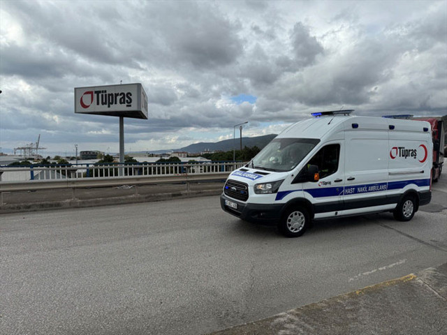 İzmit Tüpraş rafinerisinde şiddetli patlama 7 ilçede hissedildi - Resim: 0