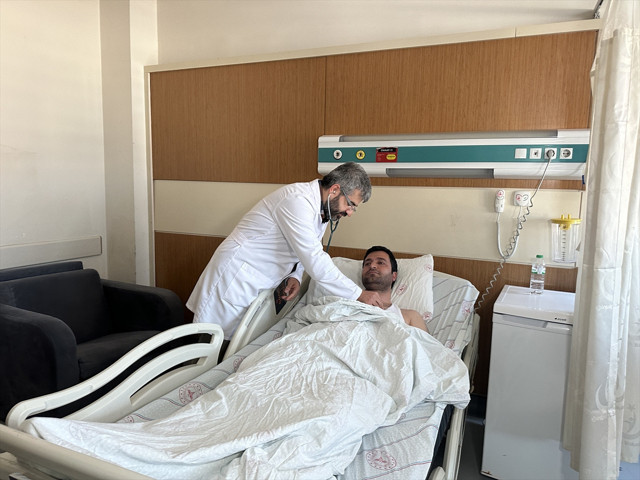 Halı sahada kalbi duran adam ölümden döndü! Yaşadığı hissi böyle anlattı, meğer maçtan önce... - Resim: 1