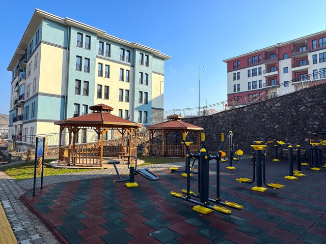 Kahramanmaraş'ta afet konutlarının tamamı 2025'te teslim edilecek - Resim: 3