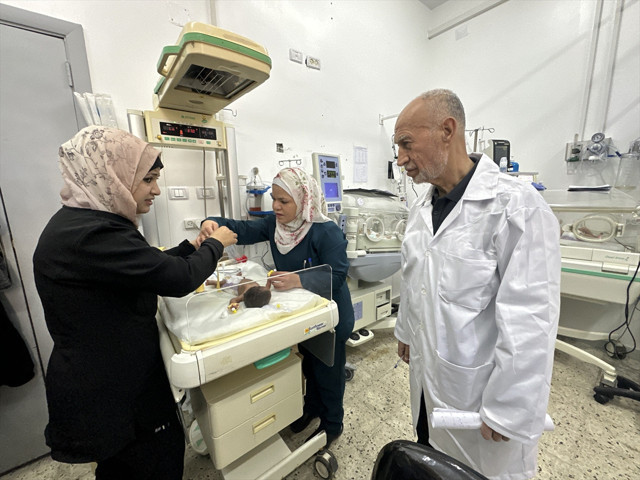 İsrail'in yardım girişini kısıtladığı Gazze'de 5 bebek şiddetli soğuk nedeniyle öldü - Resim: 0