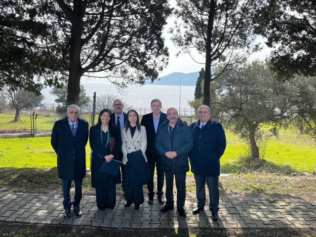 DEM Parti heyeti Öcalan'ın mesajı okudu: "PKK kendisini feshetmelidir!" - Resim: 2