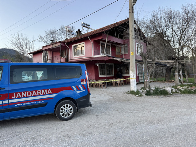 Denizli'de miras kavgası! Kardeşi ve yengesini öldürdü - Resim: 0