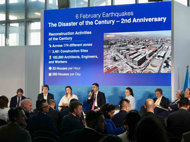 Bakan Murat Kurum, asrın inşa seferberliğini dünyaya anlattı - Resim: 0