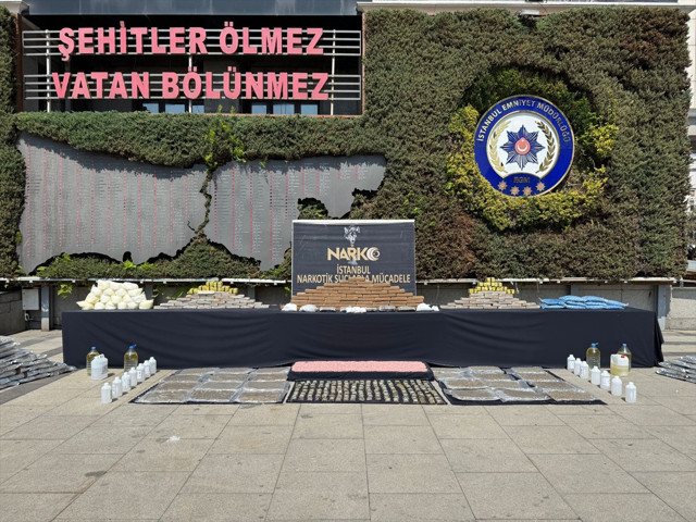 Hepsi İstanbul'da ele geçirildi, 20 zehir taciri tutuklandı! Selami Yıldız'dan açıklama - Resim: 1