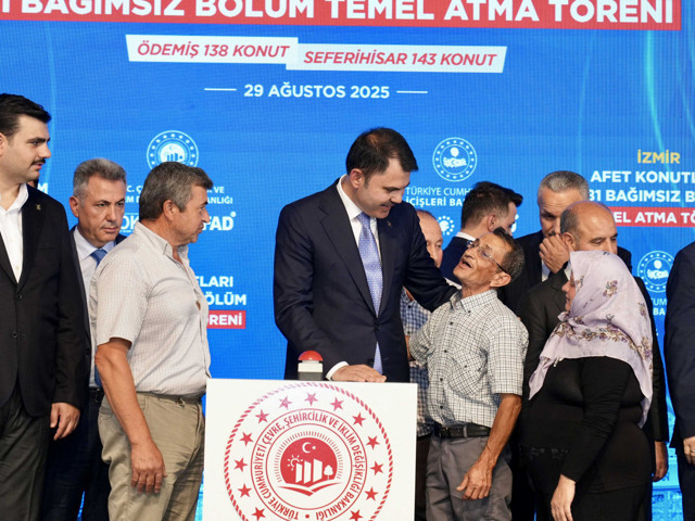 İzmir'de afet konutlarının temeli atıldı! Bakan Kurum: 281 konut en geç 1 yıl içinde teslim edilecek - Resim: 2