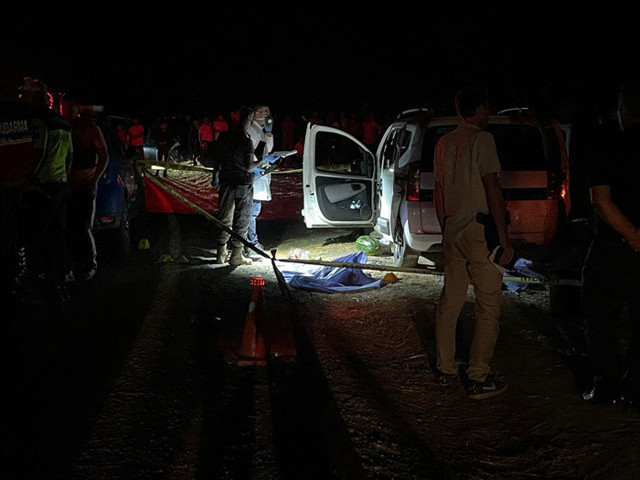 Batman'da seyir halindeki araca silahlı saldırıda aynı aileden 4 kişi hayatını kaybetti - Resim: 0