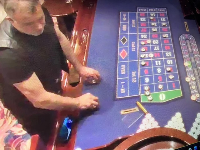 Haluk Levent'in kumarhane fotoğrafının perde arkası! Nerede ve ne zaman çekildiği belli oldu - Resim: 1