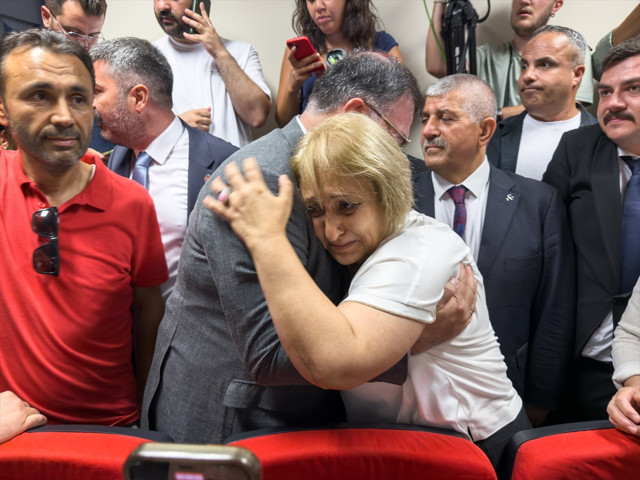 Menredes se&ccedil;imi sonrası CHP'den a&ccedil;ıklama: Kaybetmeye alışın kardeşim - Resim: 0