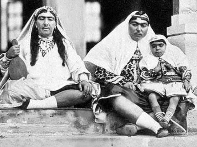 İran Şahı'nın ibretlik haremi! Böylesi düşman başına - Resim: 3