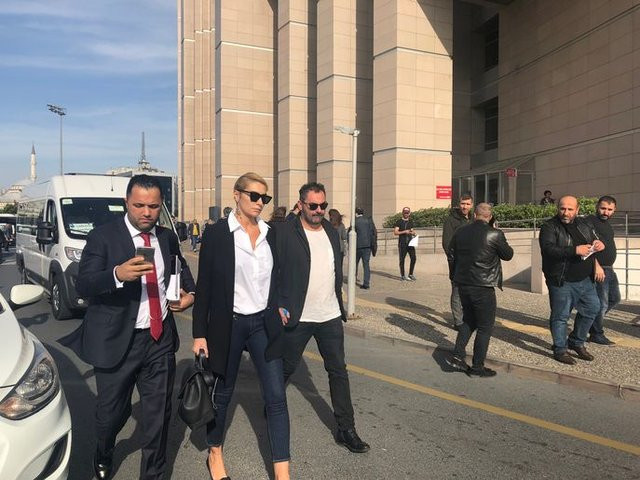 Eşinden veya sevgilisinden şiddet gören ünlü isimler - Resim: 3