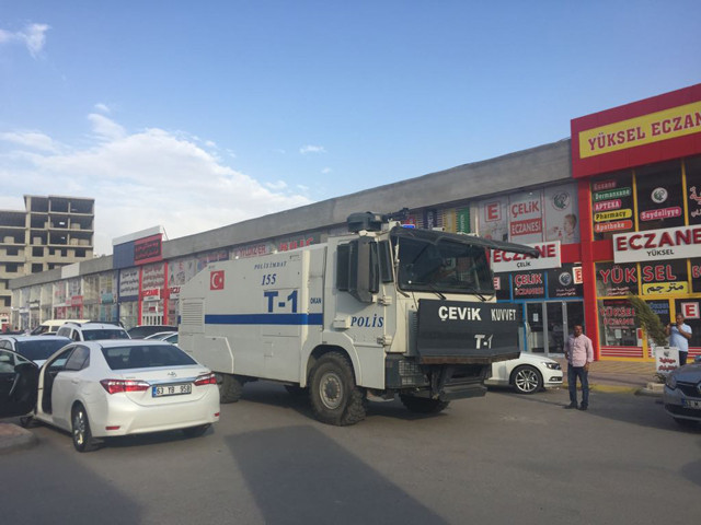 Suruç'ta AK Partililere saldırı - Resim: 1