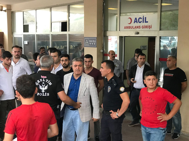 Suruç'ta AK Partililere saldırı - Resim: 3