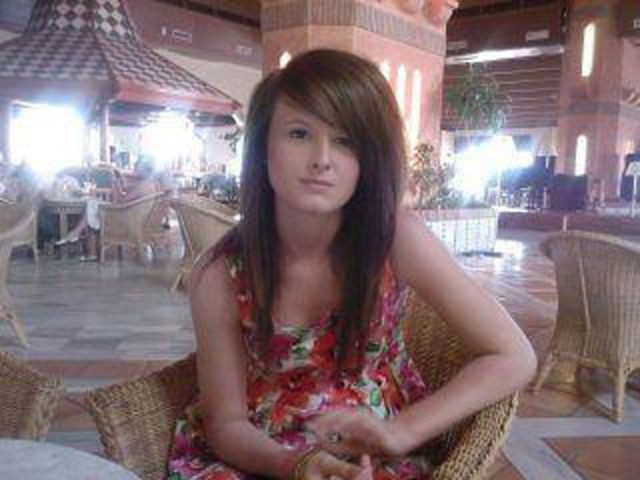 Genç kızlar arasında tuhaf vücut modası - Resim: 1