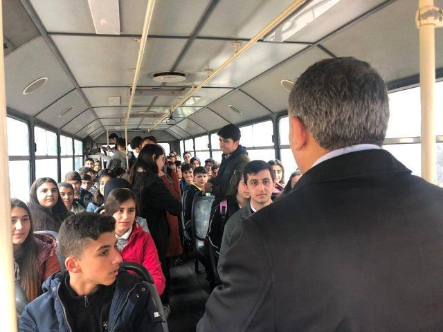 Öğrencilere ücretsiz servis! Dilovası Belediye Başkanı Şayir talimatı verdi - Resim: 3