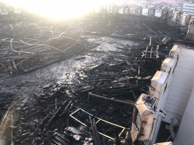 Ankara'da Estergon Kalesi alev alev yandı! Geriye külleri kaldı - Resim: 3