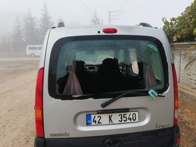 'Seni son kez uyarıyoruz'! MHP'li Belediye Başkanının aracını kurşunladılar - Resim: 0