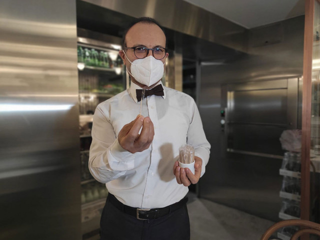 Eline kürdan battı hayatı kabusa döndü arkadaşlarımı arayıp hellalik istedim - Resim: 2