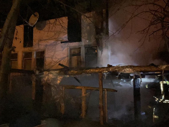 Çankırı'da korkutan yangın: Ev ve kümes küle döndü, 45 küçükbaş hayvan telef oldu! - Resim: 4